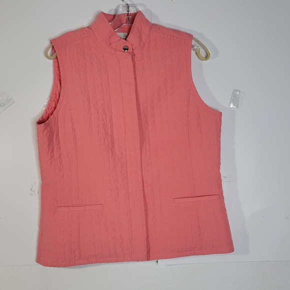 EP Pro Jackets & Blazers - EP Pro Womens Golf Quilted Zip front Vest Pink/coral size Med
